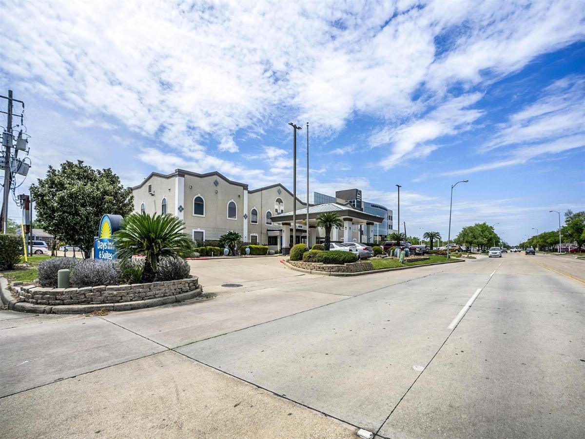 Days Inn & Suites By Wyndham Webster Nasa-Clearlake-Houston Exterior foto