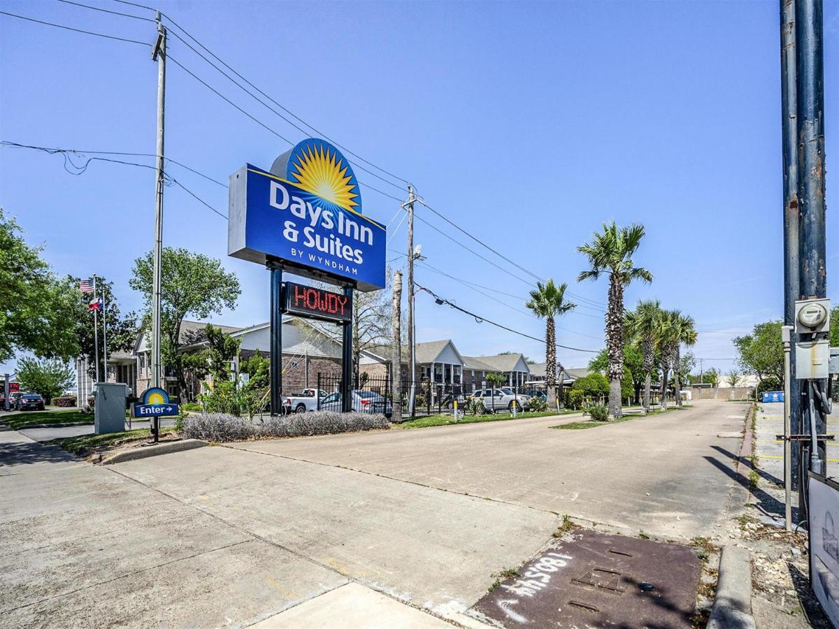 Days Inn & Suites By Wyndham Webster Nasa-Clearlake-Houston Exterior foto